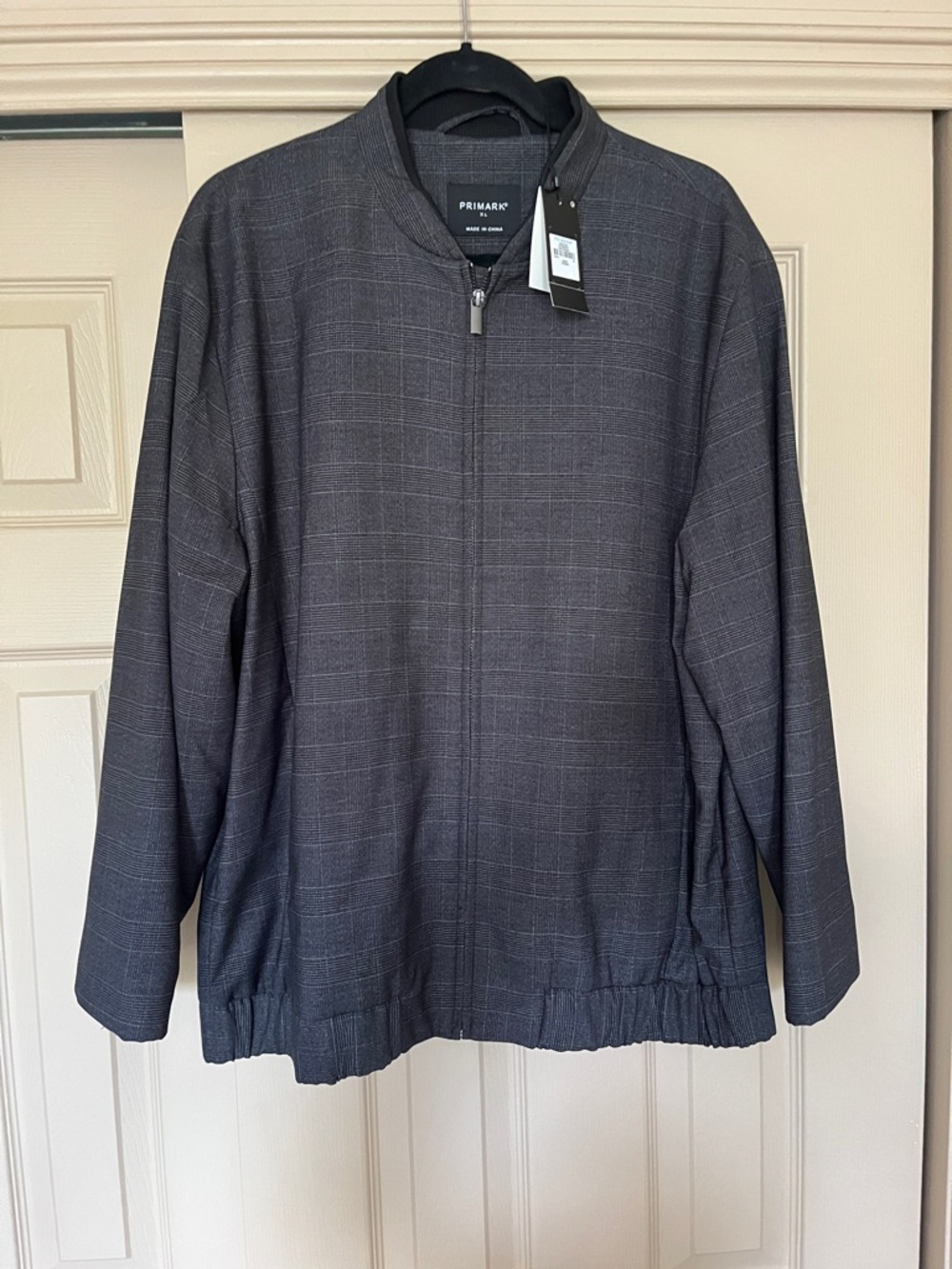 Mens primark  lined gather at waist jacket 
Sz XL
